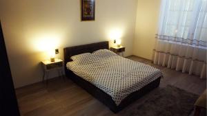 Apartman Crvenka stan na dan客房内的一张或多张床位