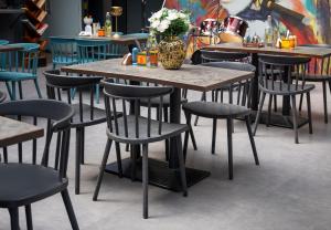 Restaurace v ubytování Coliwo Trois - Kharadi