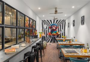 Restaurace v ubytování Coliwo Trois - Kharadi