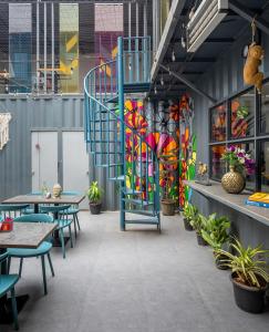 Restaurace v ubytování Coliwo Trois - Kharadi