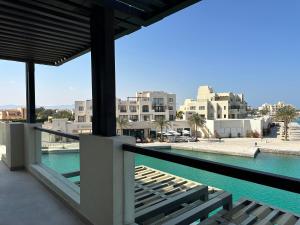 Πισίνα στο ή κοντά στο Fanadir Marina Vista