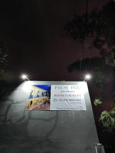 Certifikát, hodnocení, plakát nebo jiný dokument vystavený v ubytování Pause Inn guesthouse