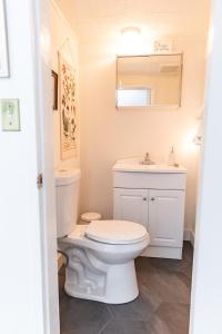 Un baño de The Wayward Inn