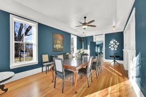 Φωτογραφία από το άλμπουμ του The Valley House Inn Sprague Suite σε Huntsville