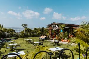 Imagen de la galería de Sealine View Hospitality Centre, en Oblogo 52 fotos más