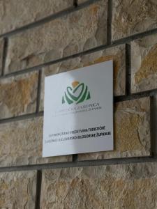 Certifikát, ocenenie alebo iný dokument vystavený v ubytovaní LuxRooms - Hotel type with private jacuzzi