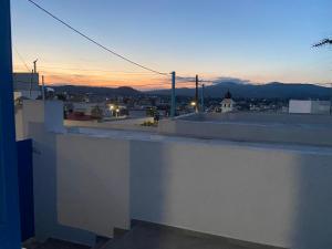 En generel udsigt til bjerge eller udsigt til bjerge taget fra lejligheden + 4 billeder