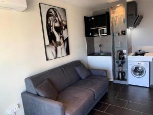 Kuchyňa alebo kuchynka v ubytovaní Résidence Port Soleil Bâtiment B3 - Studio 2 pers. - Résidence Port Soleil MAE-4634