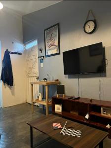 Μια τηλεόραση ή/και κέντρο ψυχαγωγίας στο Casa en Reforma