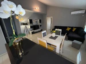 Kuchyň nebo kuchyňský kout v ubytování Apartmani Stijepovic