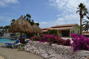 Bazén v ubytování Seru Coral Resort studio 16 nebo v jeho okolí