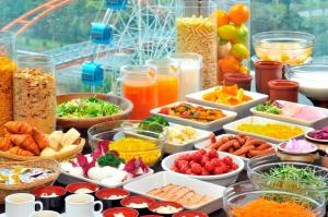 Jídlo v hotelu nebo okolí + 11 fotografií