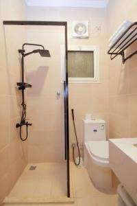 Ένα μπάνιο στο فندق عصفور 1