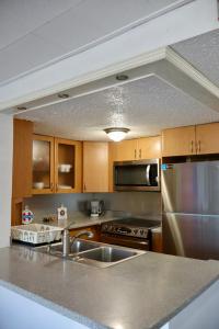 Kuchyň nebo kuchyňský kout v ubytování Oceanfront Isla Verde 2B 2B Apartment Paradise Getaway + 14 fotografií