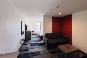 Gallery image of Ramada by Wyndham Sparta/At Speedway in Sparta +31 photos