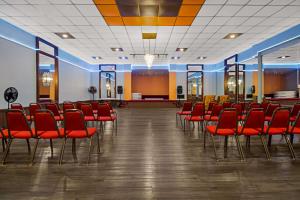 Konferenční prostory v ubytování Rodeway Inn Conference Center + 24 fotografií