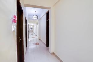 Fotografie z fotogalerie ubytování Townhouse Oak Silver City Chowk Formerly HW Residency v destinaci Déhrádún + 33 fotografií