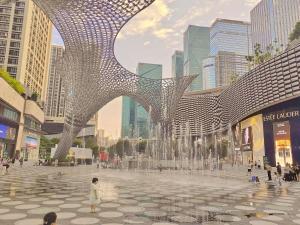 深圳景观或在旅馆看到的城市景观