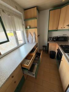 صورة لـ Cosy Apartment Near Airport & Train في سخويشات +13 صورة