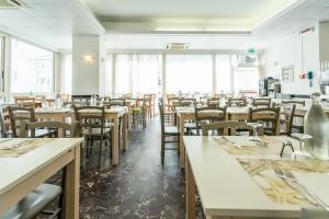 Εστιατόριο ή άλλο μέρος για φαγητό στο Hotel Aiglon