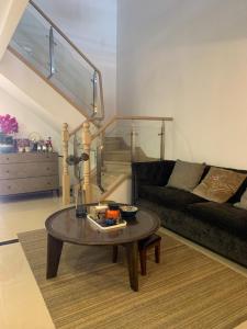 Ein Sitzbereich in der Unterkunft Canal Impression B&B, Women-Friendly, Families and Couples
