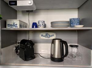 Nhà bếp/bếp nhỏ tại Bed and Breakfast Amsterdam West