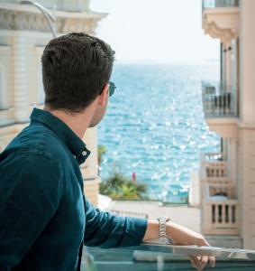Ein allgemeiner Meerblick oder ein Meerblick von des Hotels aus