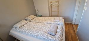 Giường trong phòng chung tại Nice 1 bedroom apartment in Oslo Sentrum