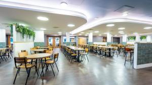 Summer Stays at The University of Edinburgh餐厅或其他用餐的地方