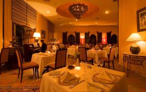 Restaurace v ubytování Hôtel Le Semiramis Marrakech by Bravia Hotels
