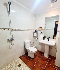 Koupelna v ubytování Nymphana + 31 fotografií
