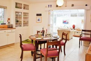 Η κουζίνα ή μικρή κουζίνα στο Wilbercote