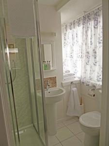 Ванная комната в Argyll Hotel