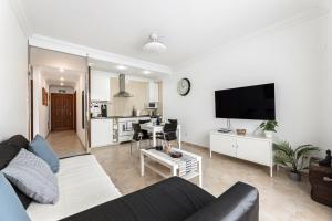 Kuchyň nebo kuchyňský kout v ubytování Home2Book La Casita del Puerto, PlayaBlanca