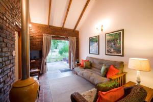 Gallery image of Swallows Nest Country Cottages in Stormsrivier