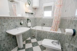 Koupelna v ubytování Aleksandra Apartments Utjeha