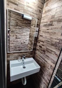 Kúpeľňa v ubytovaní Mila Pet friendly holiday house with private place on the beach