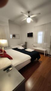 Postel nebo postele na pokoji v ubytování 7 Moons B&B