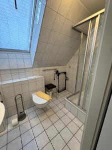 Un baño de Apartment Seemannsruh 7 fotos más
