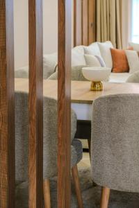 Ein Sitzbereich in der Unterkunft Luxury 2BD in Prestigia Jade with Pool and Golf View
