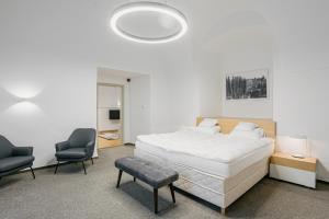 Postel nebo postele na pokoji v ubytování Hotel Benedict + 37 fotografií