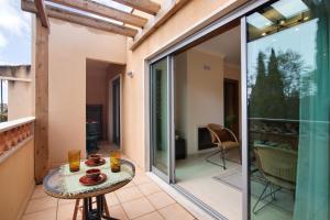 Μπαλκόνι ή βεράντα στο Apart Condomínio do Vale