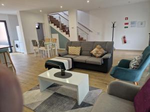 Posezení v ubytování C - Delightful 2 bedroom Vacation home