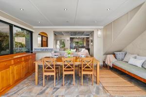 Χώρος καθιστικού στο 3-Bedroom Dream Escape - Knysna