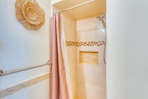 Bagno di Walk to Beach and Pier Quiet Condo in Myrtle Beach
