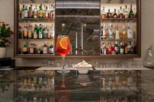 Hotel Mozart italokat is kínál