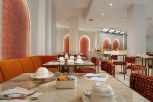A seating area at Hotel Mozart