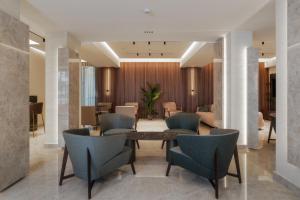 A seating area at Hotel Mozart