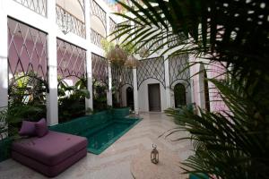 Bazén v ubytování Riad Rumi Marrakech Medina nebo v jeho okolí
