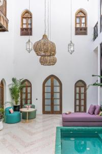 Bazén v ubytování Riad Rumi Marrakech Medina nebo v jeho okolí